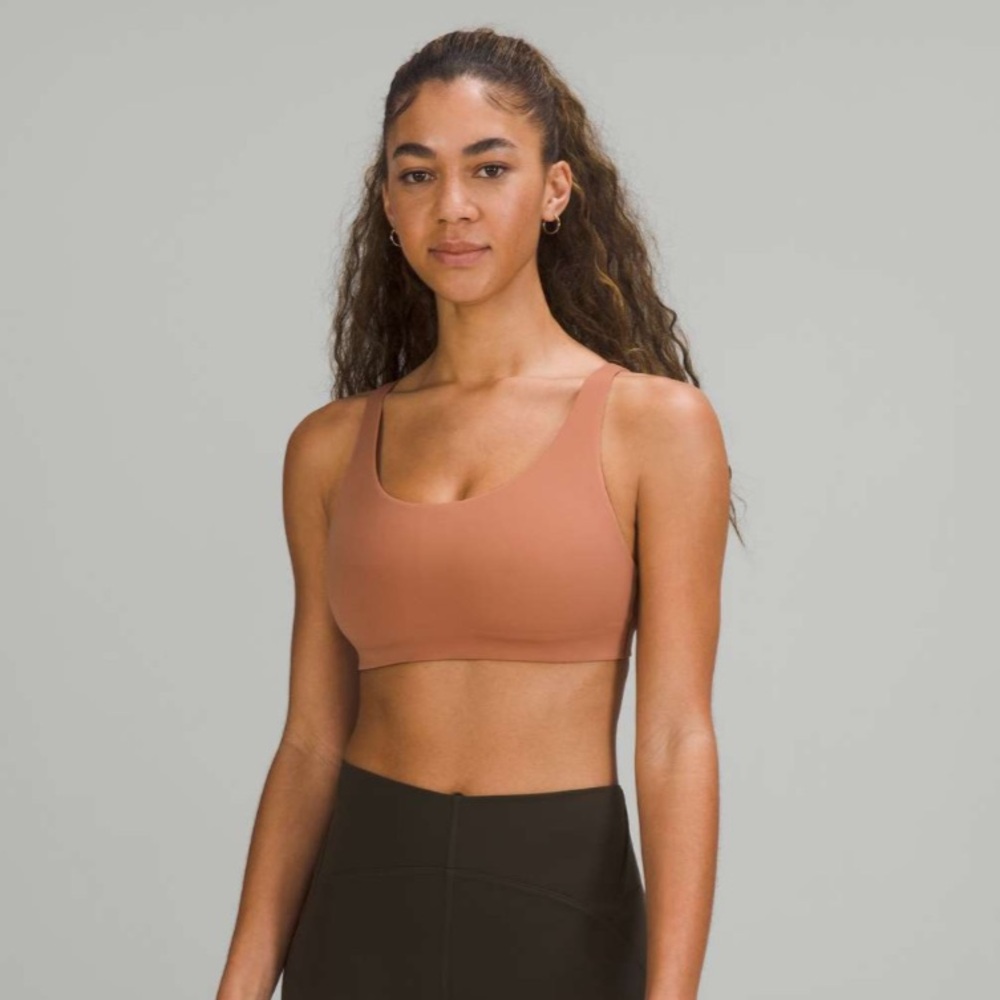 Lululemon - In Alignment Straight-Strap Bra *Light Support, C/D Cup - NWT
